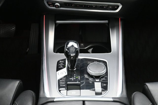Used 2022 BMW X5 sDrive40i w/ Premium Package RWD image 23