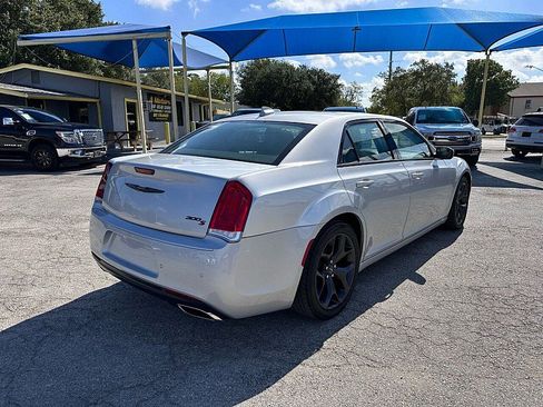 Used 2021 Chrysler 300 S image 4