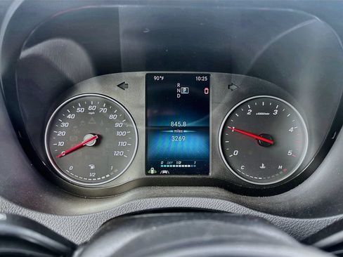 Used 2024 Mercedes-Benz Sprinter 3500 image 27