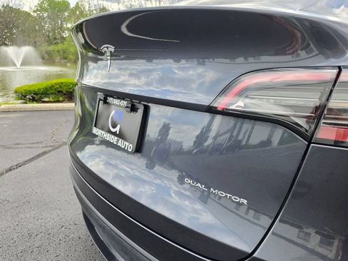 Used 2024 Tesla Model Y Long Range AWD/4WD image 21