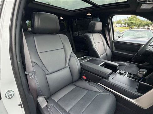 Used 2024 Toyota Sequoia Platinum AWD/4WD image 8