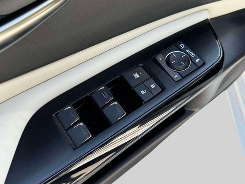 Used 2023 Lexus ES 350 w/ Premium Package FWD image 15