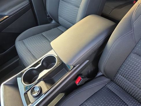 Certified 2026 Chevrolet Equinox LT w/ Safety and Technology Package FWD image 24