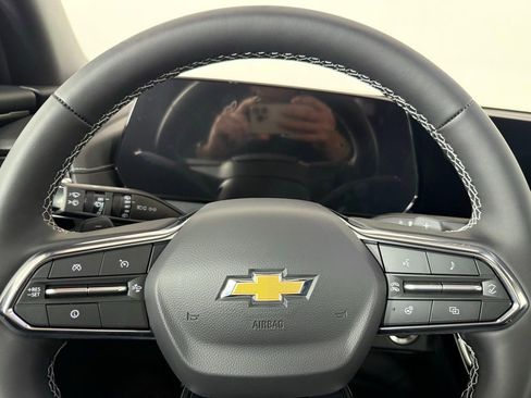 New 2026 Chevrolet Traverse LT w/ Sun and Wheel Package image 21