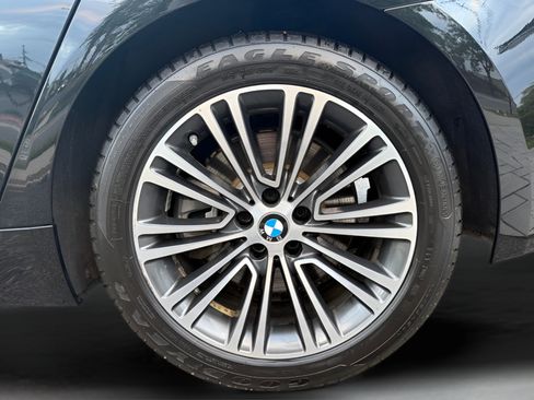 Used 2019 BMW 540i xDrive AWD/4WD image 12