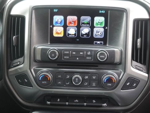 Used 2017 Chevrolet Silverado 1500 LTZ Z71 image 38