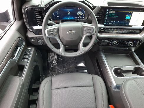 Used 2026 Chevrolet Silverado 2500 LTZ w/ LTZ Plus Package image 12