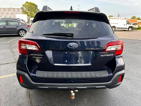 Used 2018 Subaru Outback 2.5i Limited w/ Popular Package #2 image 4