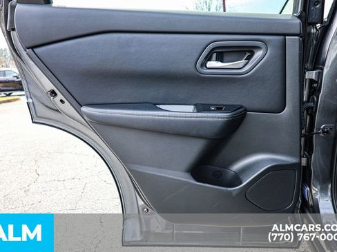 Used 2025 Nissan Rogue SV FWD image 53