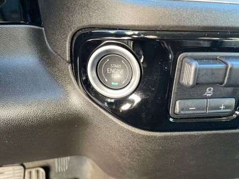 Used 2024 GMC Sierra 2500 SLE w/ SLE Convenience Package image 35