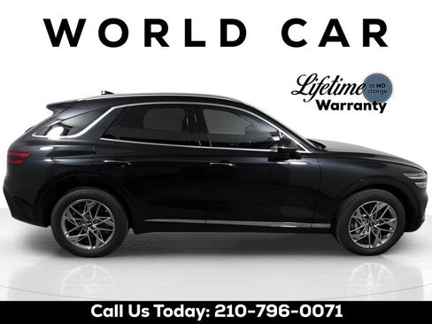 Used 2025 Genesis GV70 2.5T w/ Select Package image 8