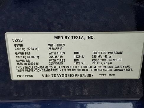 Used 2023 Tesla Model Y Long Range AWD/4WD image 27
