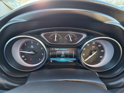 Used 2020 Buick Envision Essence image 17