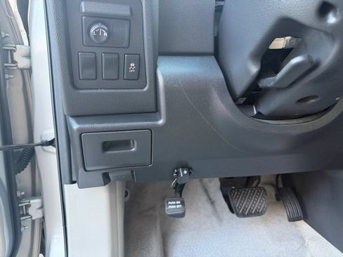 Used 2012 Nissan Rogue S FWD image 46