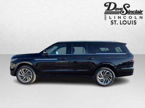 New 2025 Lincoln Navigator L Reserve image 8