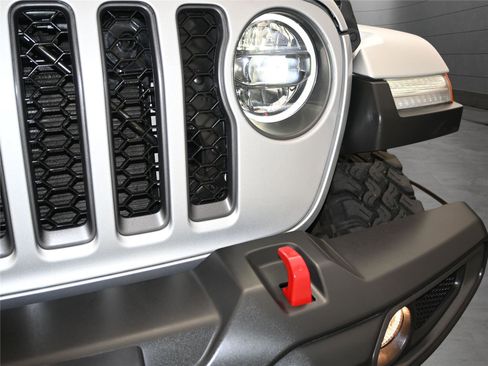 Used 2022 Jeep Gladiator Rubicon w/ Cold Weather Group image 24