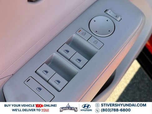 Certified 2025 Hyundai Kona SE image 20