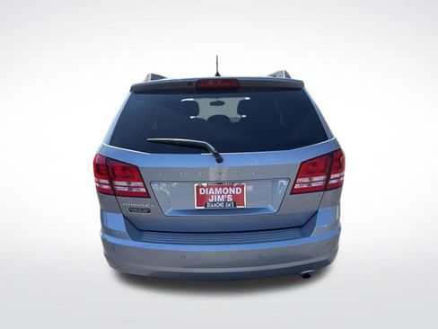 Used 2020 Dodge Journey SE FWD image 4