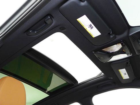 Used 2023 BMW X3 sDrive30i w/ Premium Package image 18