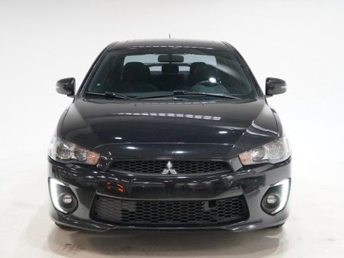 Used 2017 Mitsubishi Lancer ES image 2