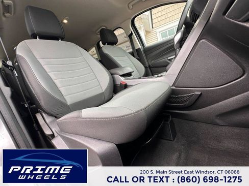 Used 2015 Ford Escape SE image 17