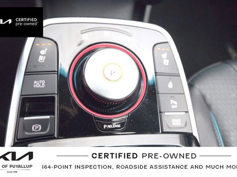 Used 2020 Kia Niro EX Premium w/ Cold Weather Package image 25