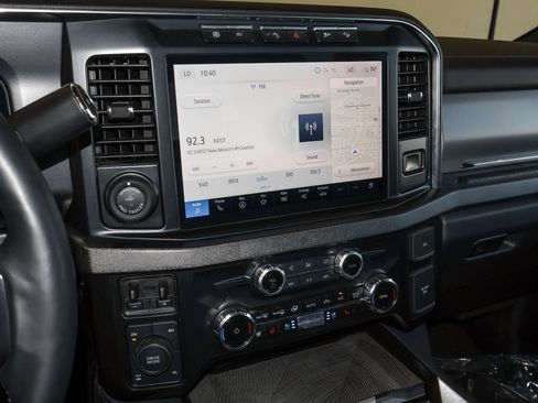Certified 2024 Ford F250 Platinum AWD/4WD image 29
