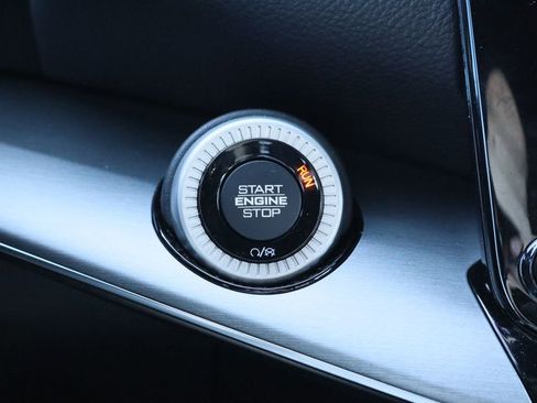 Used 2023 Jeep Wagoneer Series II image 17