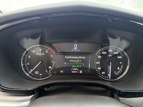 Used 2025 Cadillac XT5 Luxury AWD/4WD image 31
