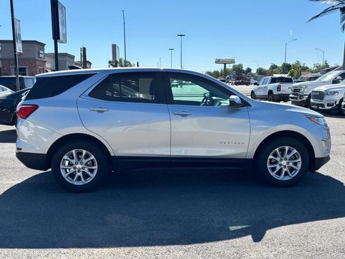 Used 2021 Chevrolet Equinox LT w/ Driver Convenience Package AWD/4WD image 5