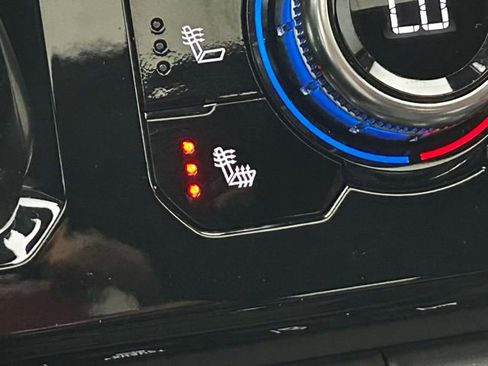 Used 2025 GMC Sierra 2500 Denali Ultimate image 7