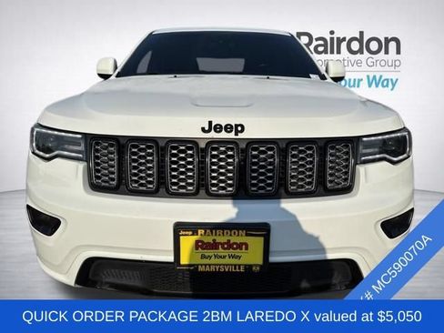 Used 2021 Jeep Grand Cherokee Laredo X AWD/4WD image 2