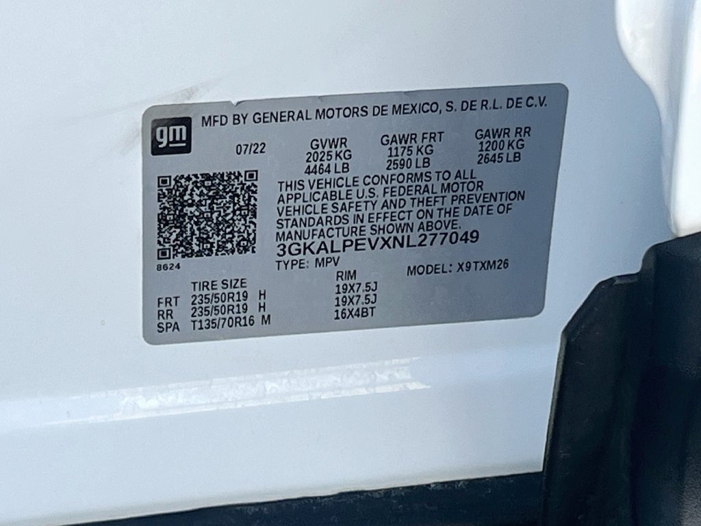 Used 2022 GMC Terrain SLT w/ Tech Package FWD image 30