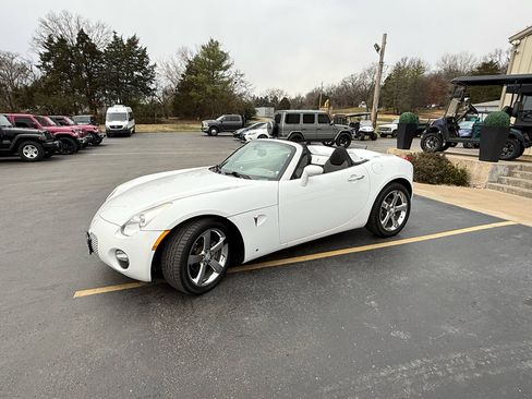 Used 2008 Pontiac Solstice Convertible w/ Preferred Package image 38