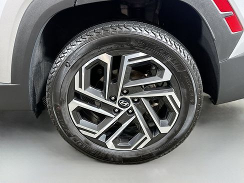 Certified 2025 Hyundai Tucson Limited AWD/4WD image 32