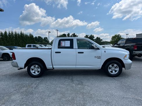 Used 2022 RAM 1500 Tradesman w/ Chrome Appearance Group AWD/4WD image 2