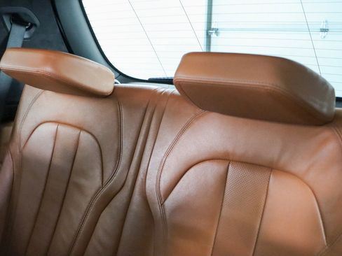 Used 2022 BMW X7 xDrive40i image 26