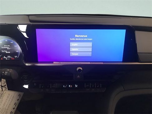 New 2025 Toyota Crown Signia image 17