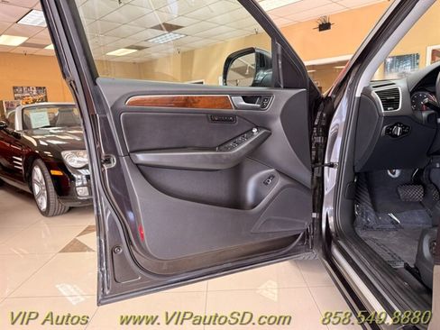 Used 2015 Audi Q5 2.0T Premium Plus w/ Technology Package image 11