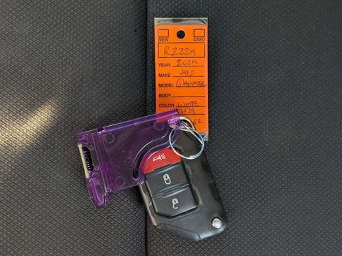 Used 2023 Jeep Gladiator Overland image 36