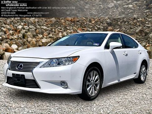Used 2015 Lexus ES 300h w/ Navigation System Package FWD image 1