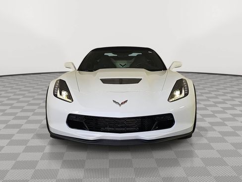 Used 2017 Chevrolet Corvette Z06 RWD image 3