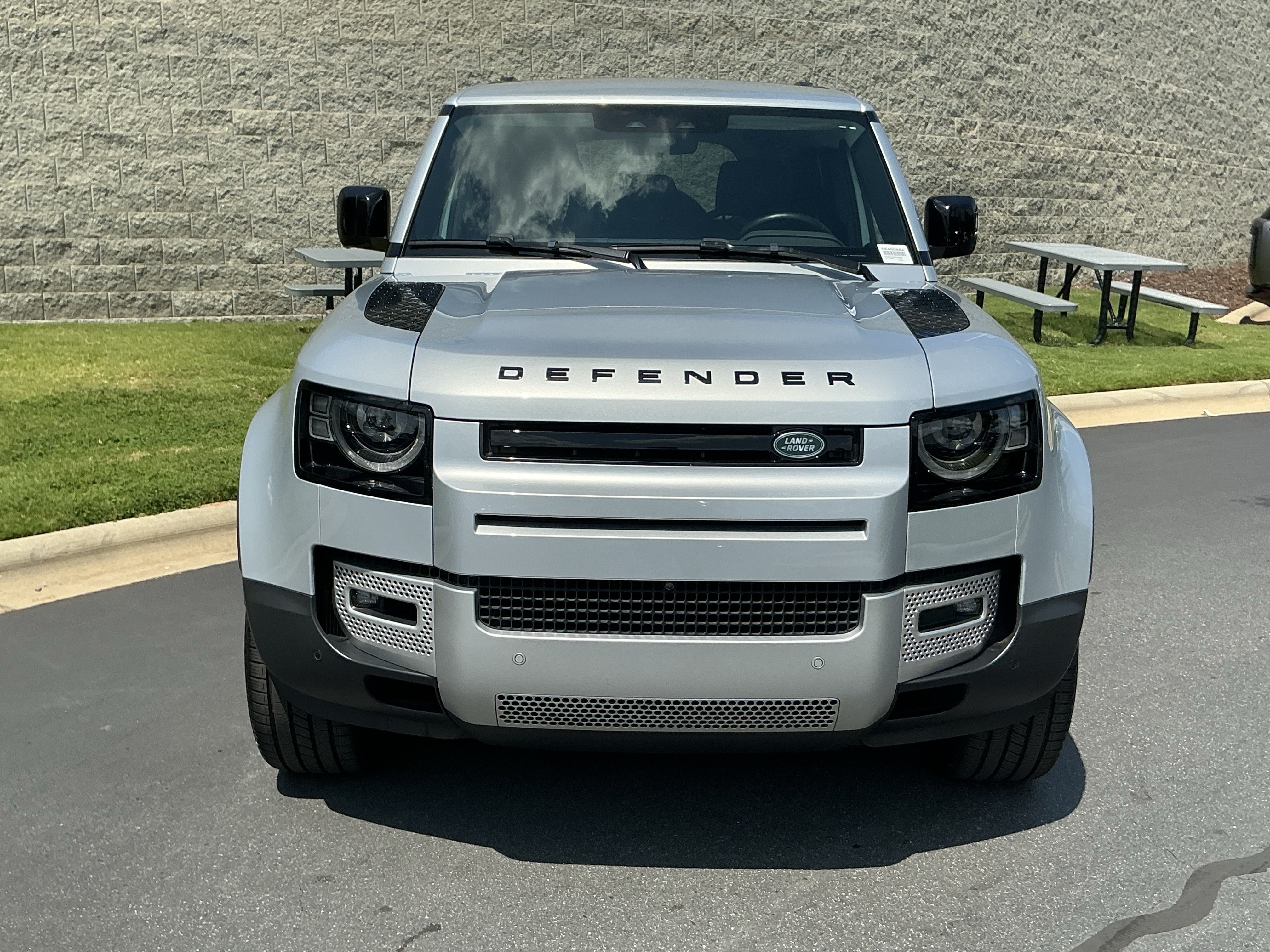 Certified 2024 Land Rover Defender 110 S AWD/4WD image 10