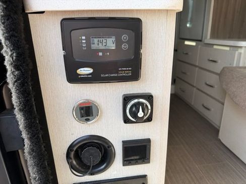 Used 2021 RAM ProMaster 3500 w/ Convenience Group FWD image 14