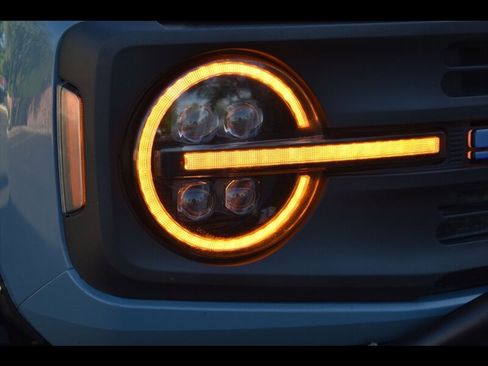 Used 2021 Ford Bronco Black Diamond image 52