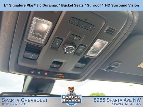 Used 2022 Chevrolet Suburban LT w/ LT Signature Plus Package AWD/4WD image 22