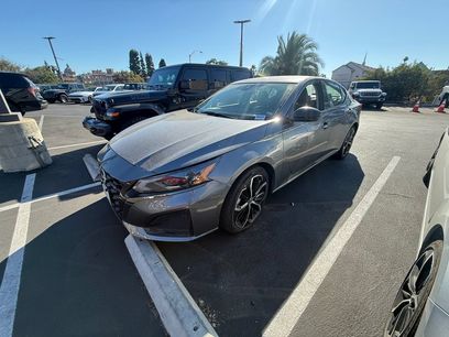 Used 2024 Nissan Altima 2.5 SR