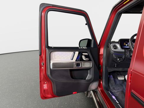 Used 2021 Mercedes-Benz G 63 AMG 4MATIC image 33