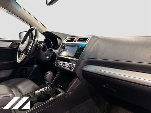 Used 2015 Subaru Legacy 2.5i Premium w/ Moonroof Package AWD/4WD image 29