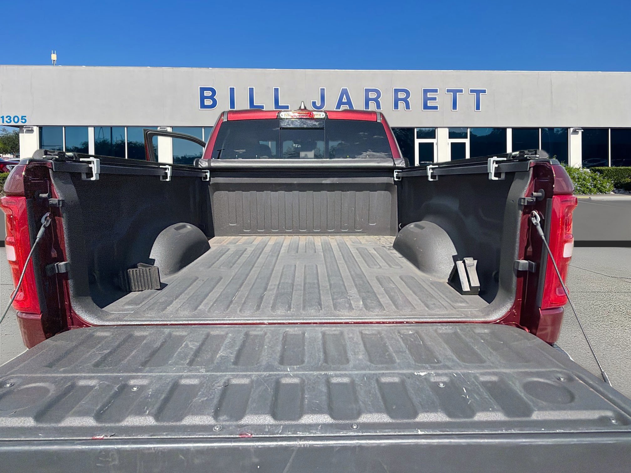 Used 2025 RAM 1500 Big Horn RWD image 25